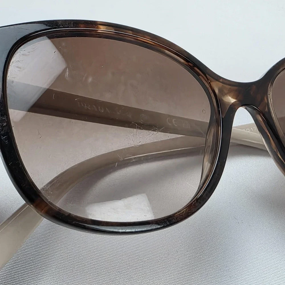 Prada SPR 22Z Sunglasses Womens 53-17 Brown Tortoise Butterfly Gradient Italy
